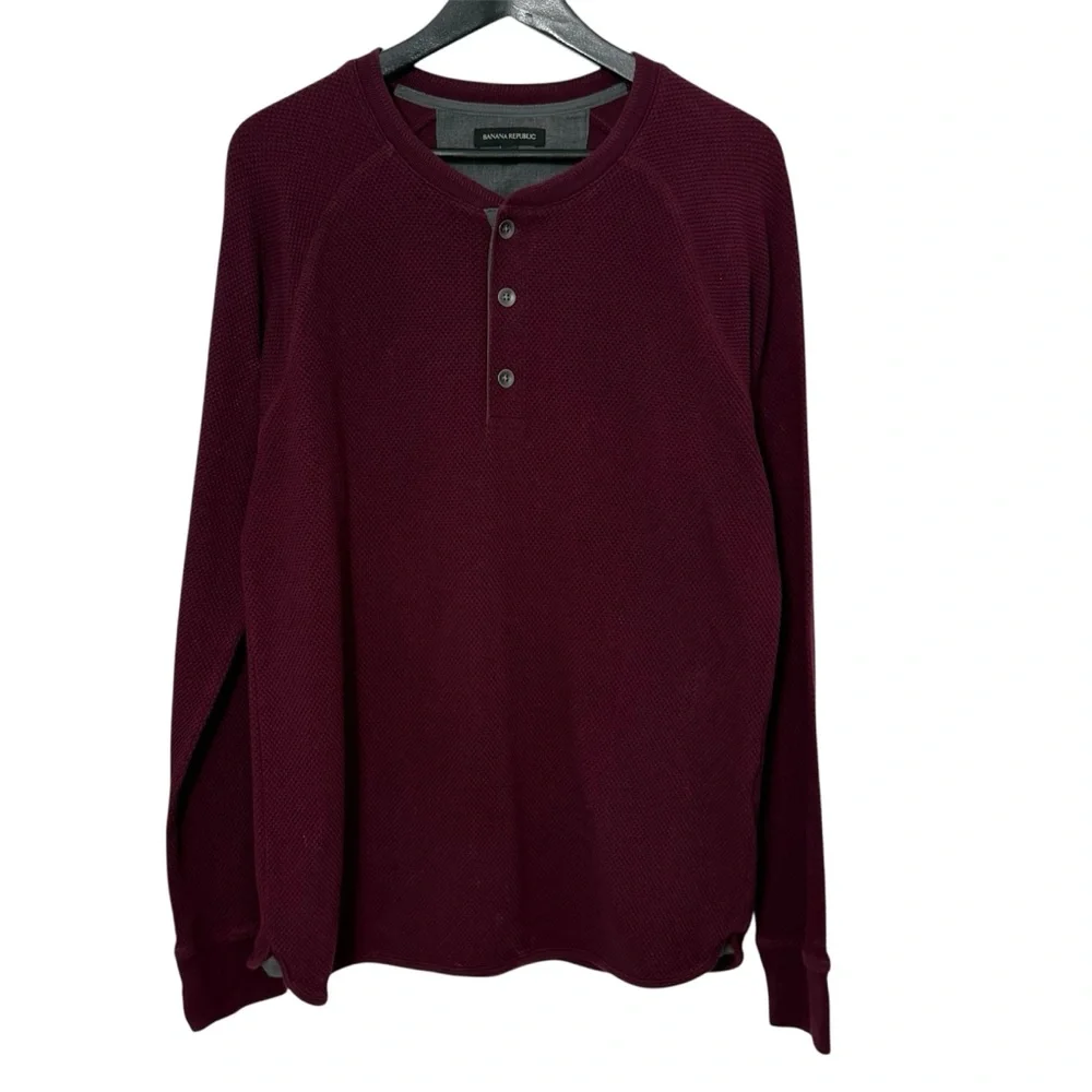 Banana Republic Men's Waffle-Knit Texture Henley Long Sleeve Shirt, Maroon, Sz L